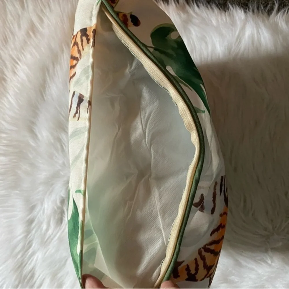 Decorative Throw Pillow 1 Pillow 1 Pillow Insert Square Watercolor Forest Tiger